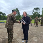 Sindicato Rural de Canoinhas e SENAR/SC recebem título concedido pelo Exército Brasileiro