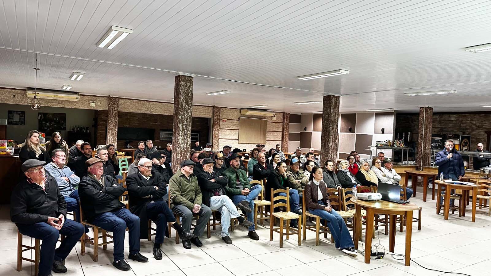 Seminário reúne lideranças rurais e fortalece ações do Sindicato Rural de Turvo