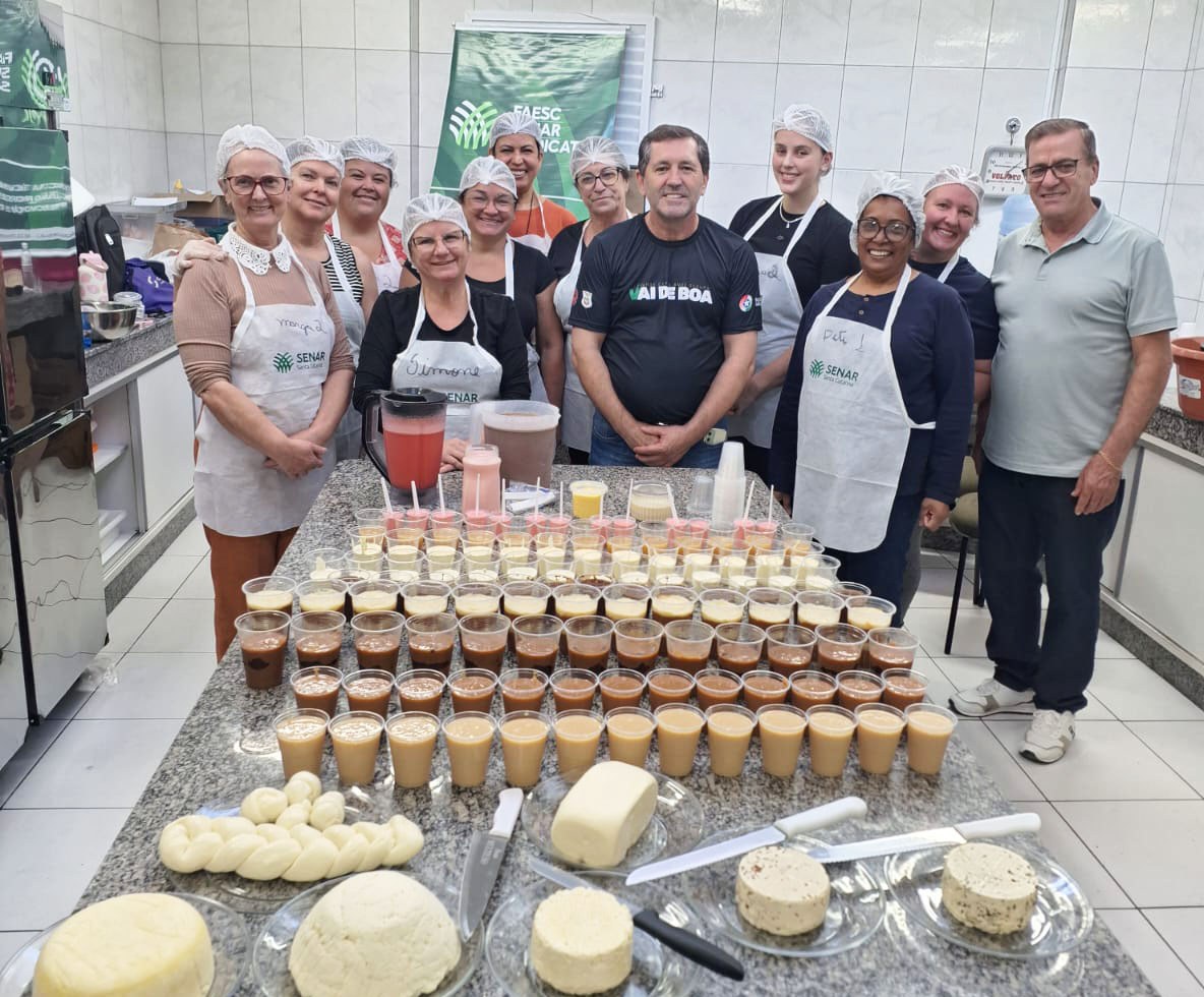 Treinamento em São Ludgero (SC) ajuda famílias rurais a agregar valor aos derivados do leite