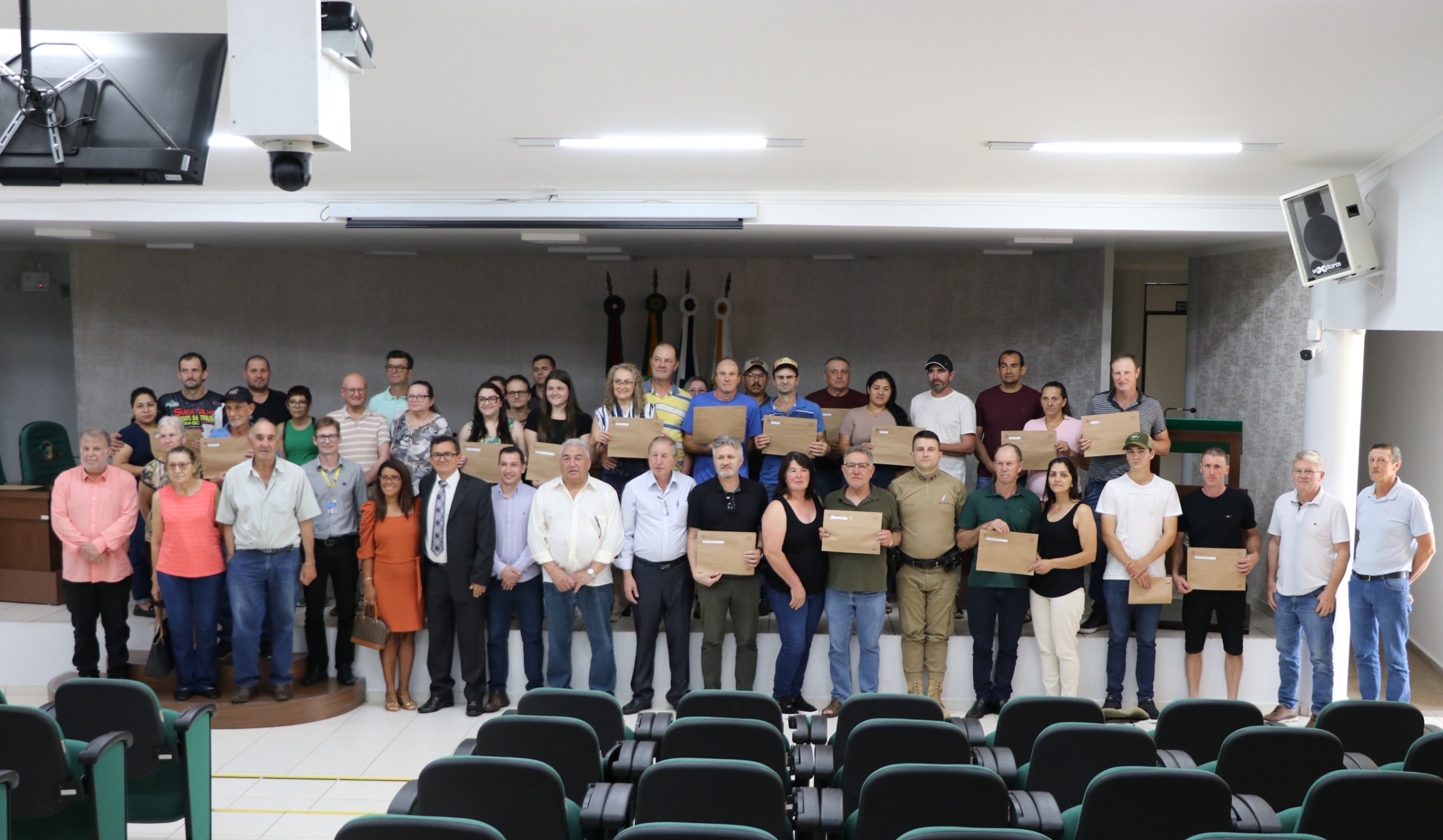 Programa Lar Legal Rural garante regularização fundiária para 42 produtores de Xaxim