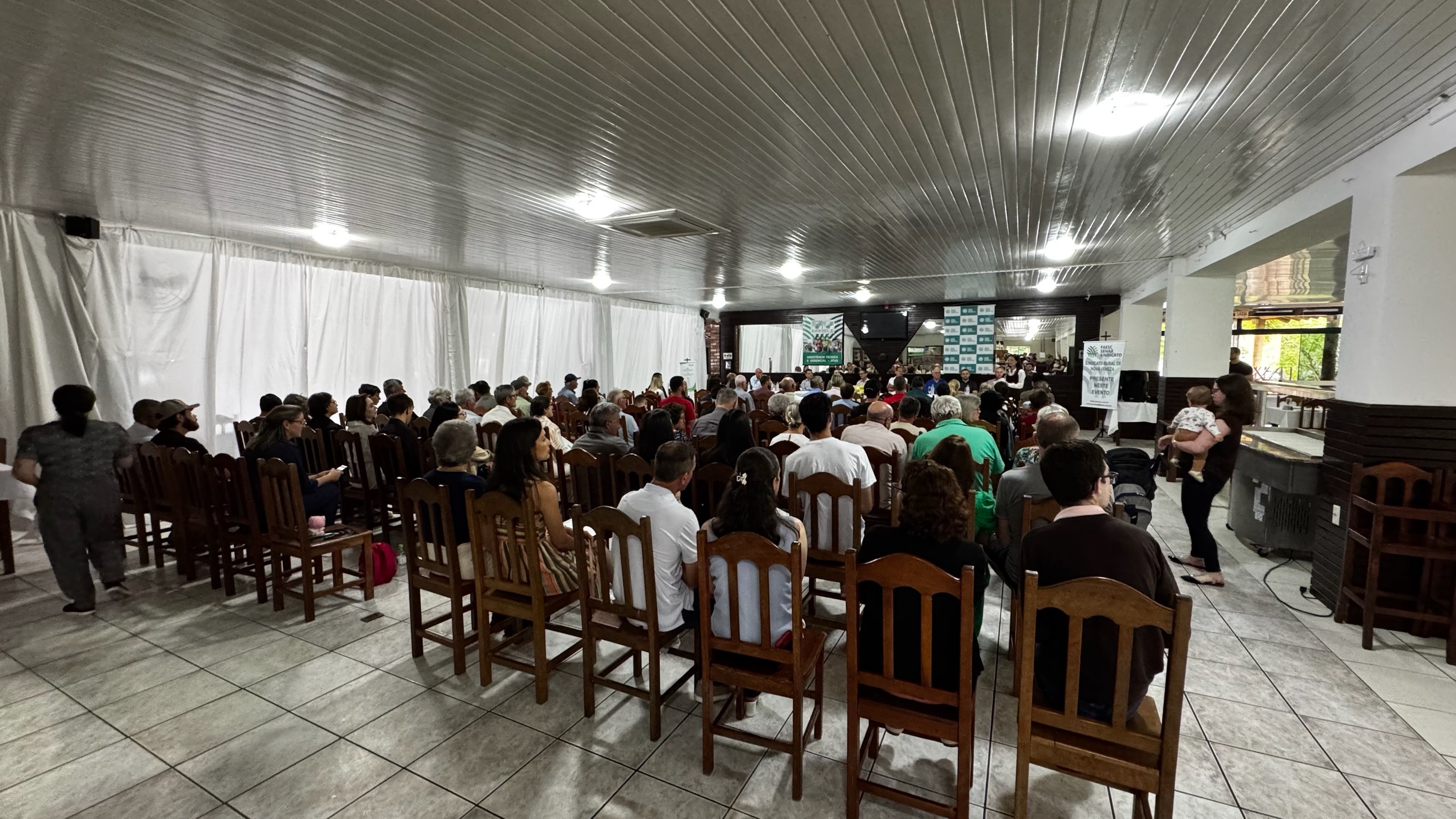 Sindicato Rural de Nova Veneza realiza Assembleia Geral Ordinária e homenageia lideranças do setor