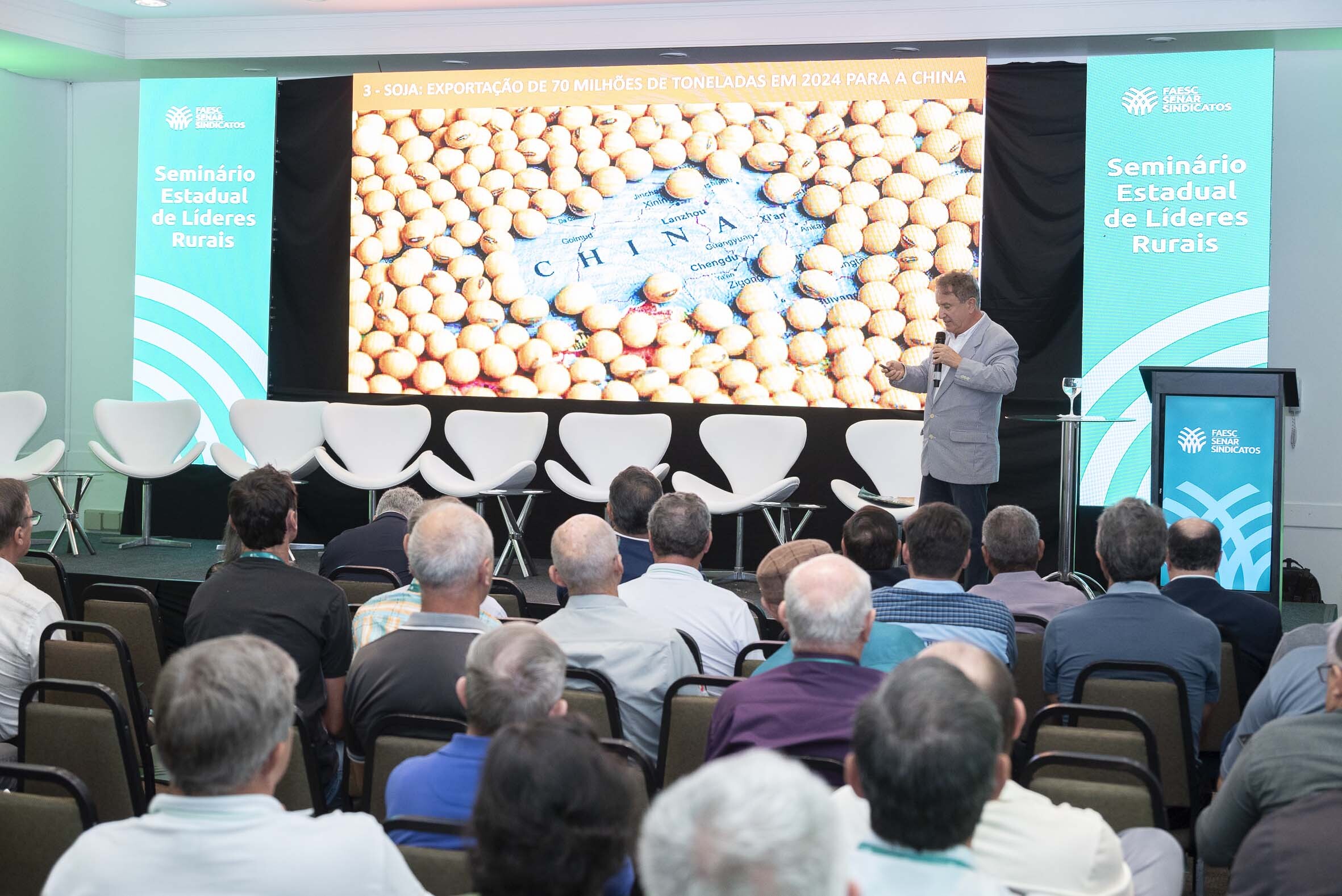 Exportações brasileiras de alimentos continuarão em expansão nos próximos anos, afirma Evaristo de Miranda