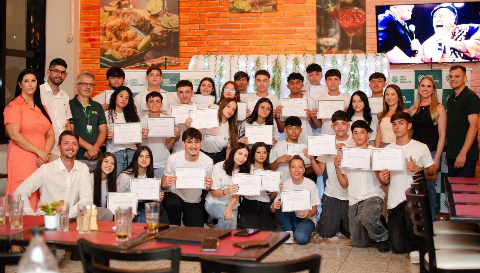 Formada mais uma turma do Programa Jovem Aprendiz Cotista em Fraiburgo