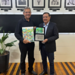 José Zeferino Pedrozo é homenageado nos 40 anos de Fundação do Sicoob Central SC/RS