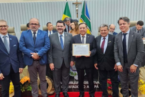 José Zeferino Pedrozo é homenageado no Amapá durante o Inova Amazônia