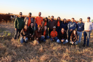 Jovem de SC vivencia futuro do agro em intercâmbio nacional do SENAR