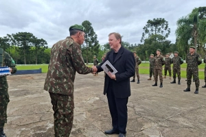 Sindicato Rural de Canoinhas e SENAR/SC recebem título concedido pelo Exército Brasileiro