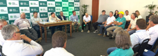 FAESC debate demandas estratégicas do agro no Oeste e Extremo Oeste catarinense, durante reunião regional em Chapecó