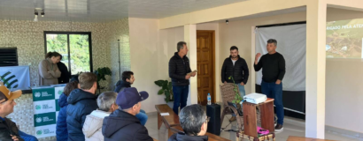 Dia de Campo fortalece apicultura e Manejo sanitário é tema de Oficina Técnica da ATeG no Oeste catarinenseorienta produtores sobre formação de pasto apícola