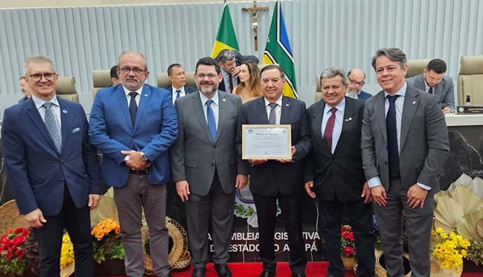 José Zeferino Pedrozo é homenageado no Amapá durante o Inova Amazônia