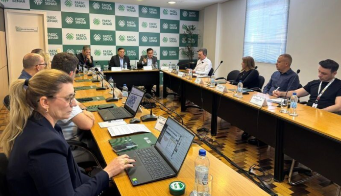 CNA E FAESC orientam produtores sobre transição da Reforma Tributária