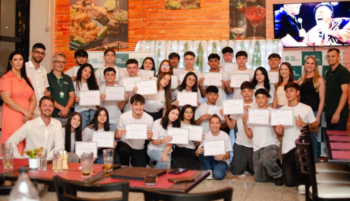 Formada mais uma turma do Programa Jovem Aprendiz Cotista em Fraiburgo