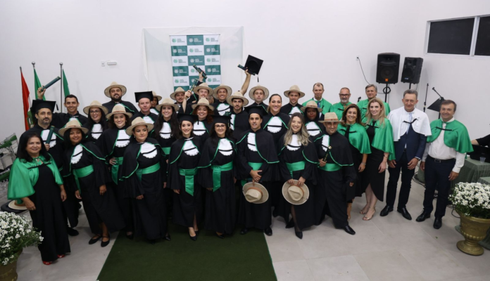 Formada mais uma turma do Curso Técnico em Agronegócio em Araranguá
