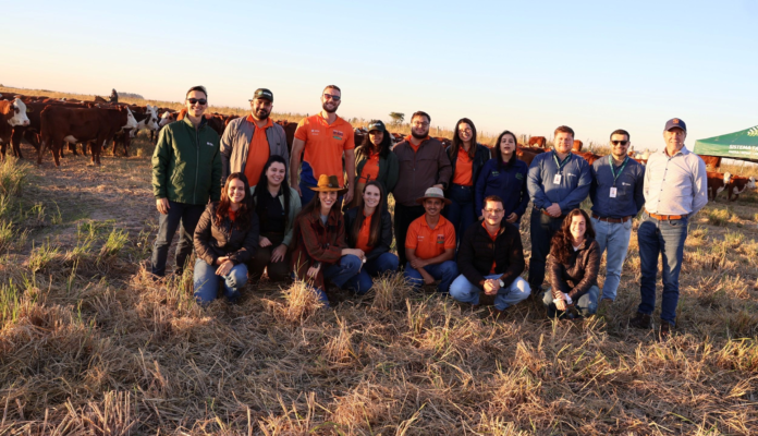 Jovem de SC vivencia futuro do agro em intercâmbio nacional do SENAR