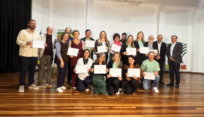 Antônio Carlos celebra formação de dez turmas em Turismo Rural e lança turma da ATeG no setor