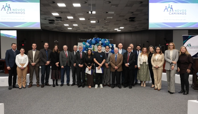 Programa Novos Caminhos homenageia crianças e adolescentes da Grande Florianópolis