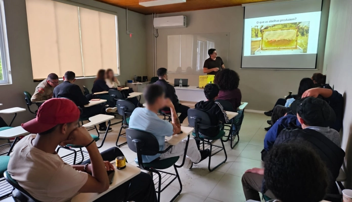 Feira das Profissões do Agro apresenta carreiras do campo a adolescentes de casas de acolhimento