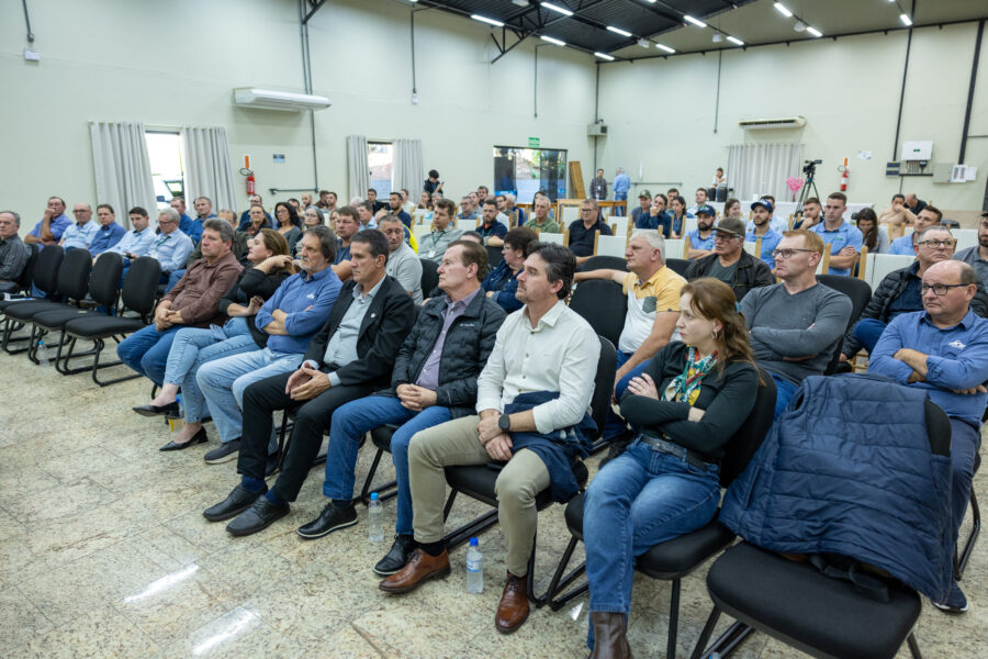 Palestra ocorreu durante evento que oficializou o início da operacionalização do Projeto Sementes de Milho 2026 da Sape. (Foto Edio Murer)
