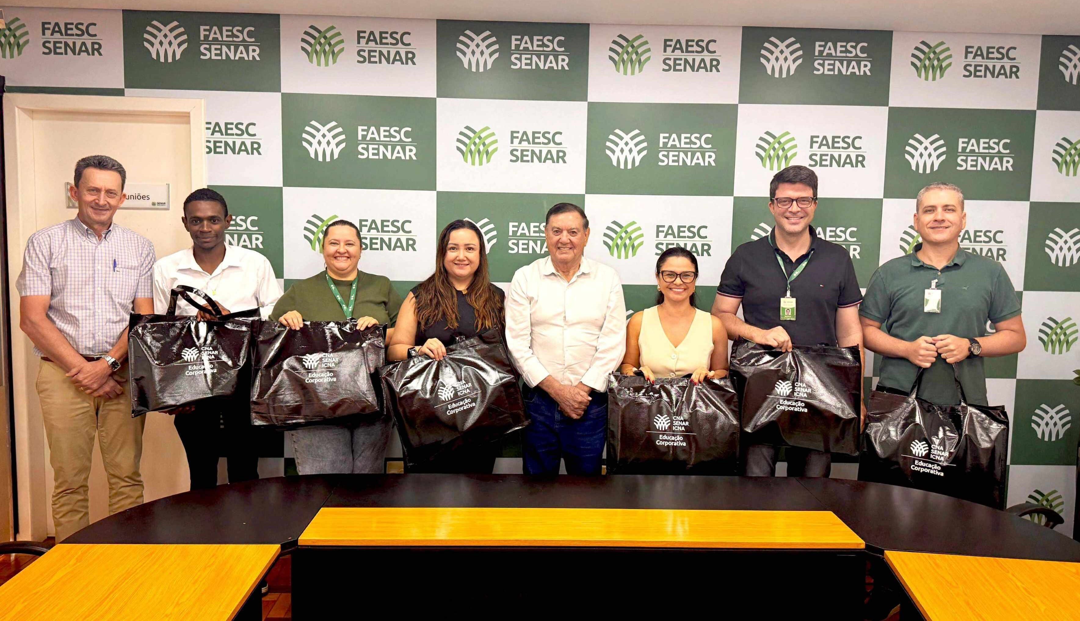 Premiação Destaques da Educação Corporativa reconhece profissionais do Sistema FAESC/SENAR/SINDICATOS