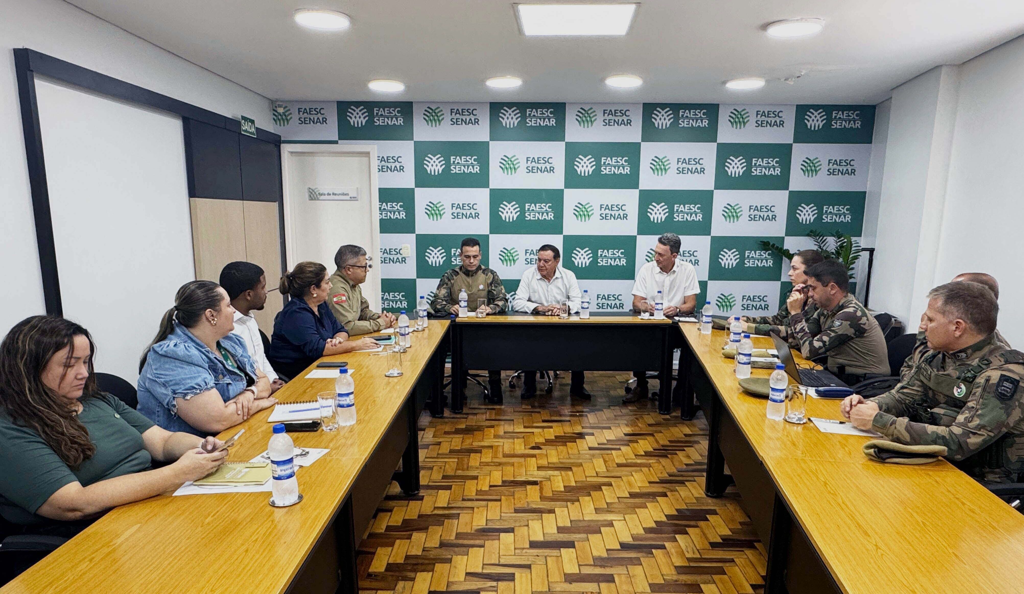 Sistema FAESC/SENAR alinha parceria com a Polícia Militar de SC para ampliar a sustentabilidade e a segurança no campo